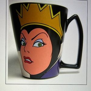 DISNEY COLLECTIBLE AND MEMORABILIA